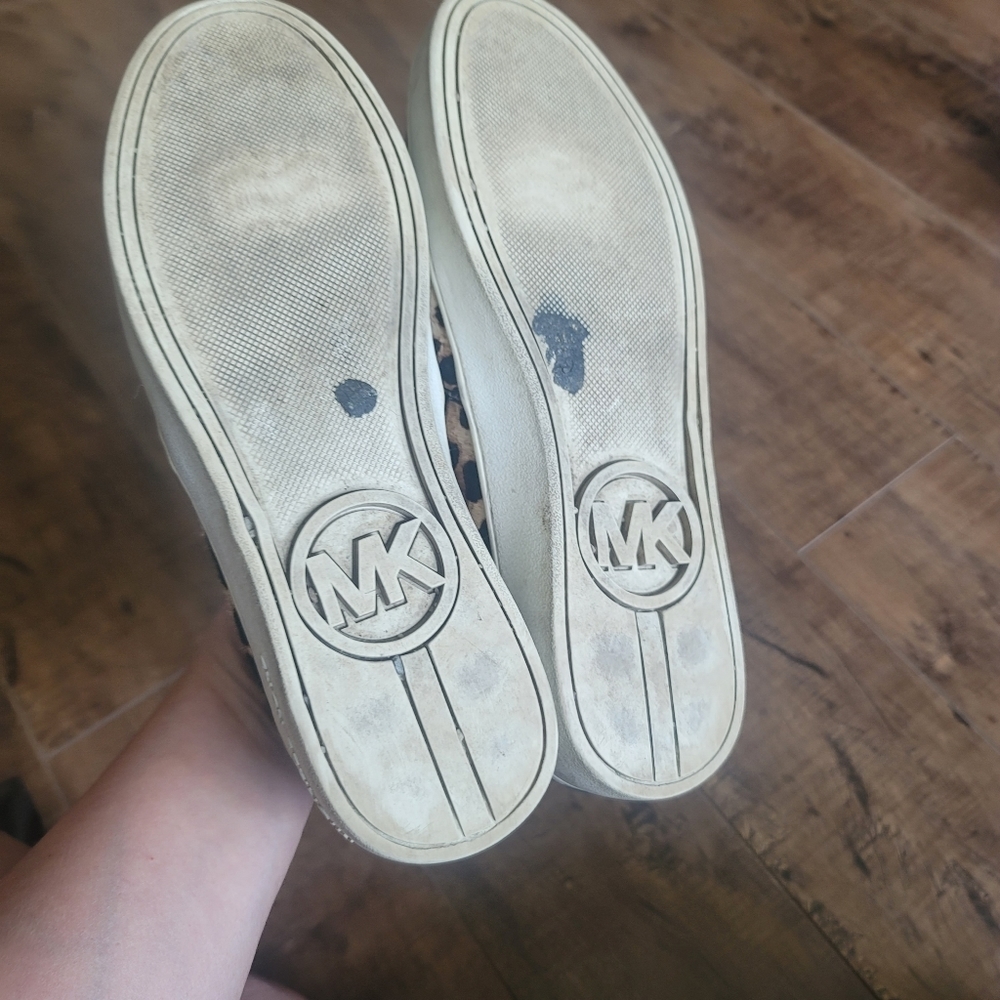 MICHAEL Kors Slip On Leopard Print Calf Hair Sneakers Flats Size 7M - Picture 15 of 16